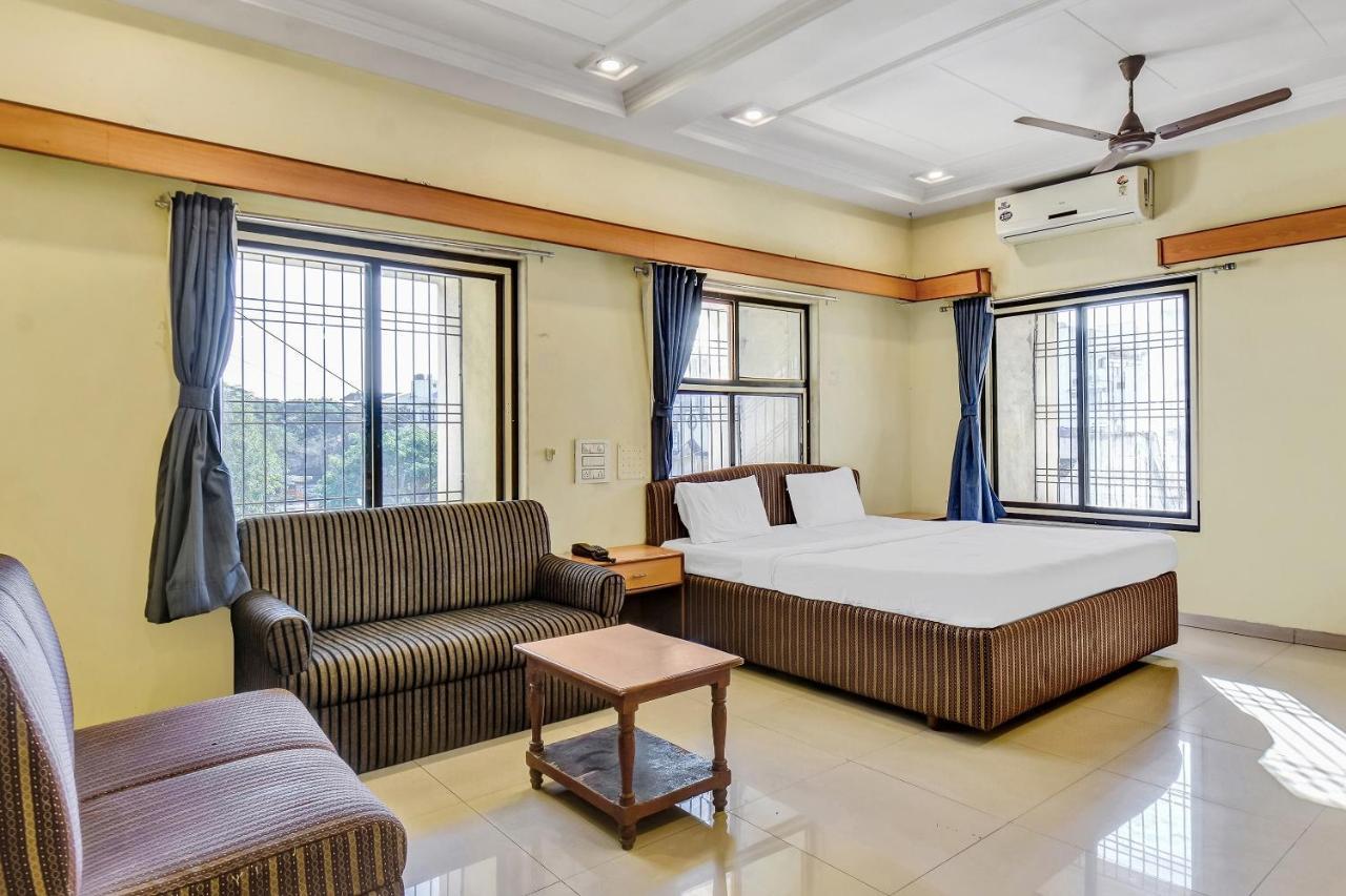 Collection O 80110 Shangrila Rivera Execitive Aurangābād Extérieur photo