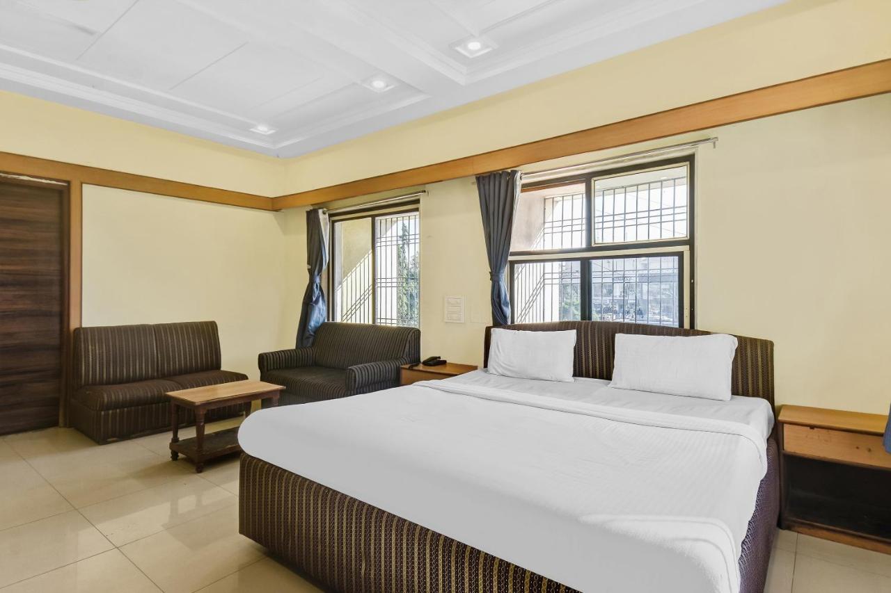 Collection O 80110 Shangrila Rivera Execitive Aurangābād Extérieur photo